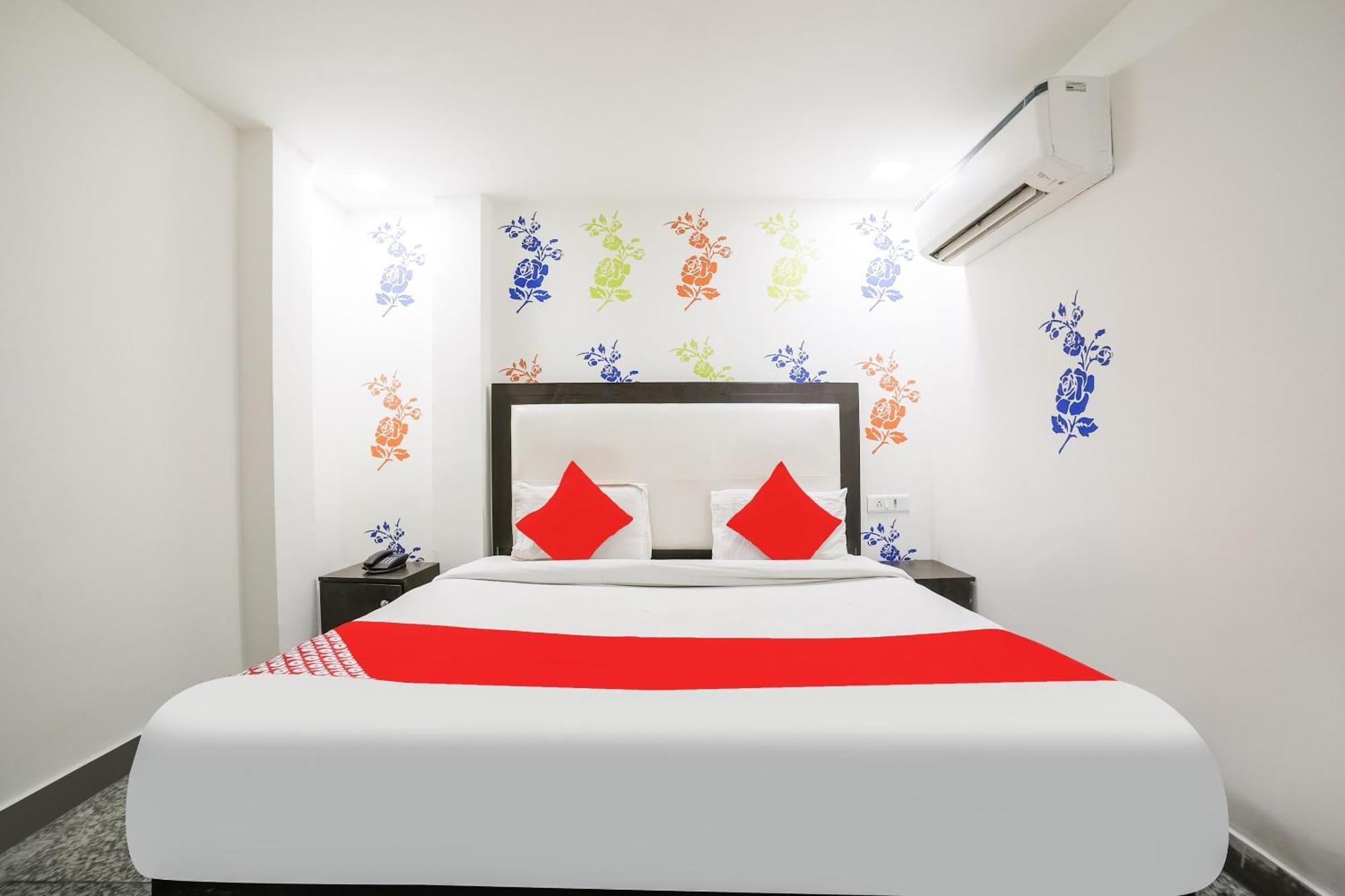 ניו דלהי My Comfortable Hotel מראה חיצוני תמונה
