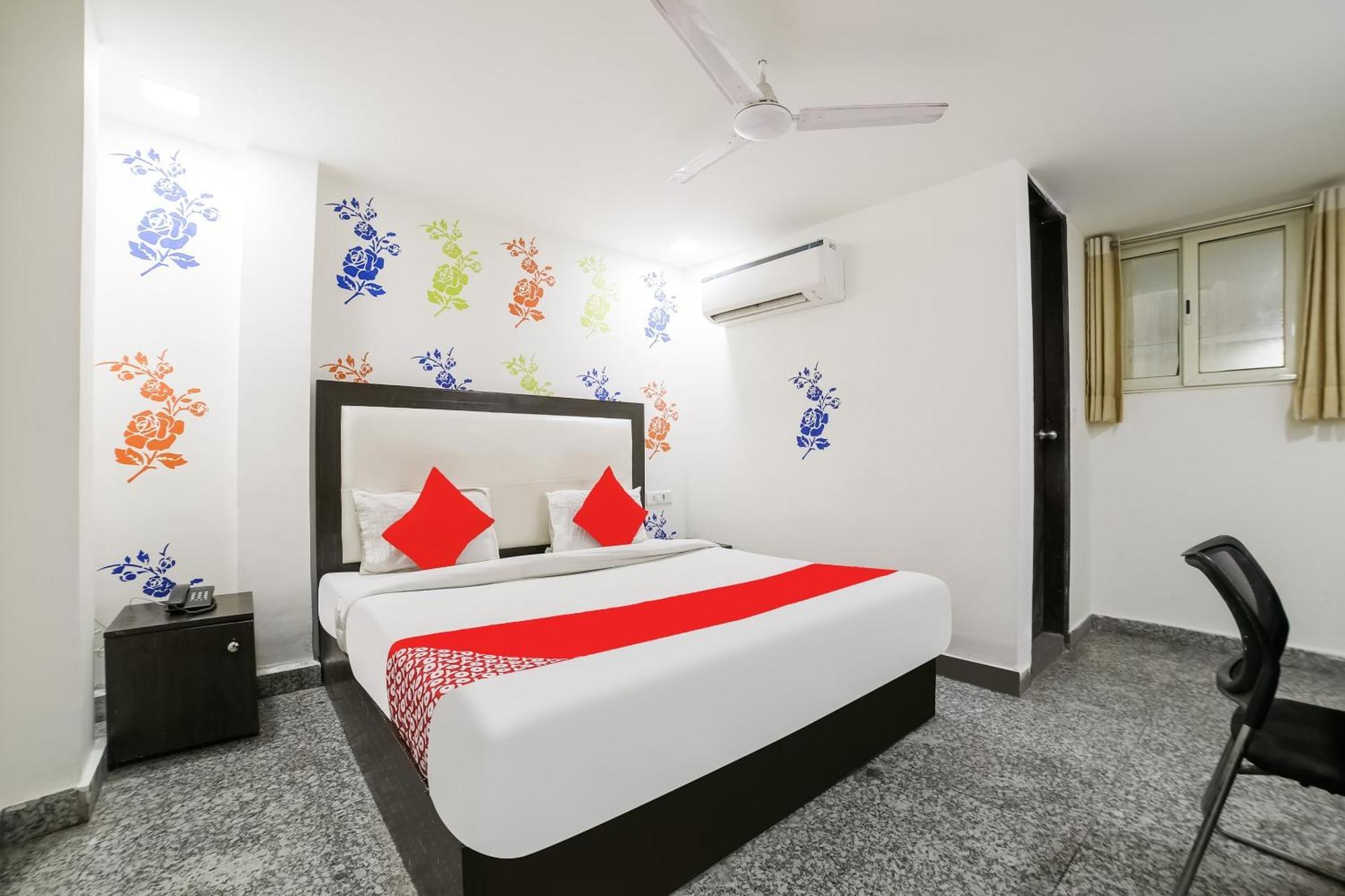 ניו דלהי My Comfortable Hotel מראה חיצוני תמונה